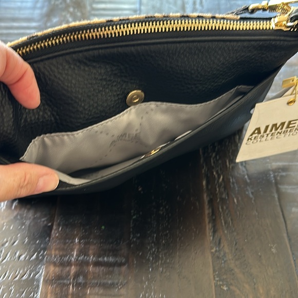 Real Leather and Cow Fur Handbag - Picture 4 of 6